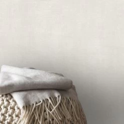 Superfresco Easy Vliesbehang Extra Breed Linnen Uni Met Glans Gebroken Wit (103785) -Behang Verkoop 123 563